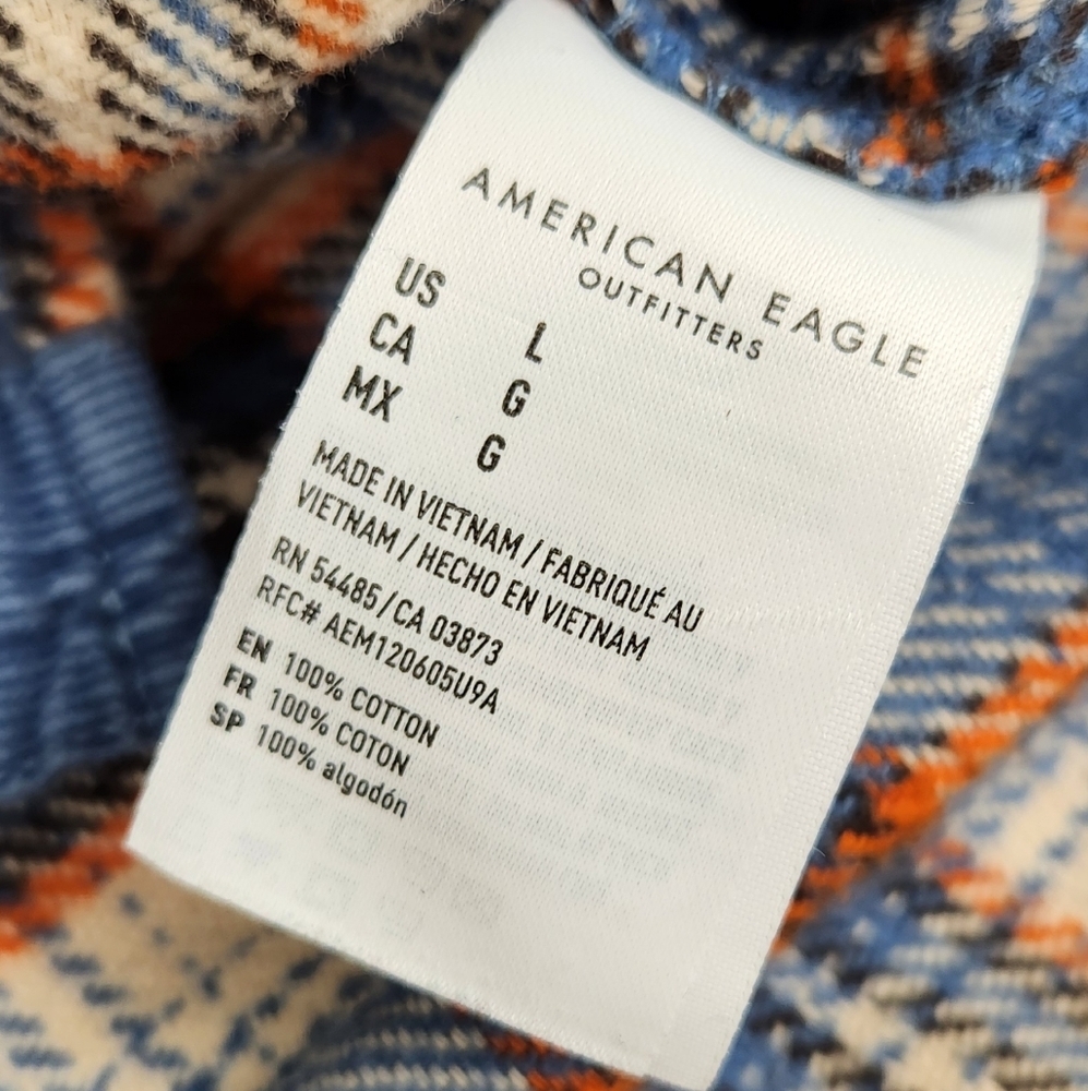American Eagle Heavyweight Button Flannel Style Top. - Picture 5 of 9